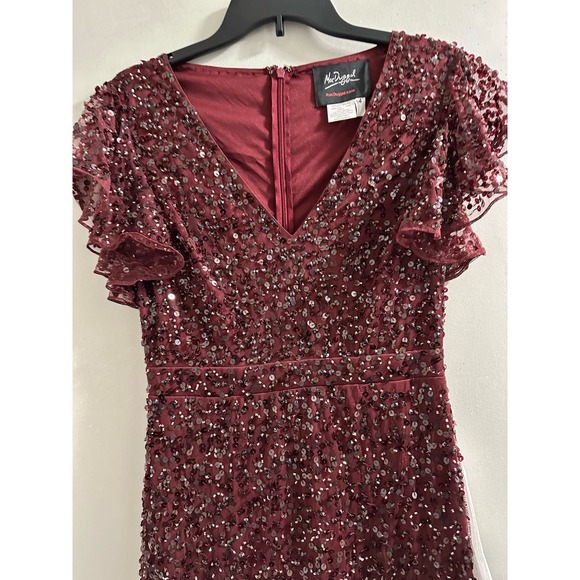Elegant Burgundy Sequin Dress - Picture 6 of 16